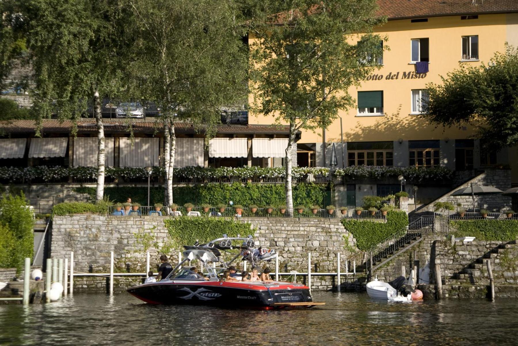 Crotto Del Misto Hotel Lezzeno Buitenkant foto