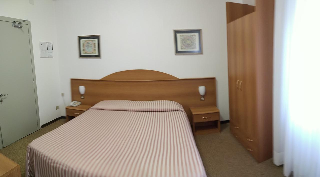 Crotto Del Misto Hotel Lezzeno Buitenkant foto